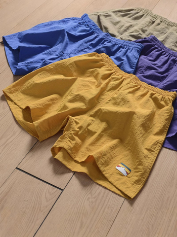 Muške sportske šorceve od 100% poliestera, duljine 7 inča, mikro-elastični, straight kroj