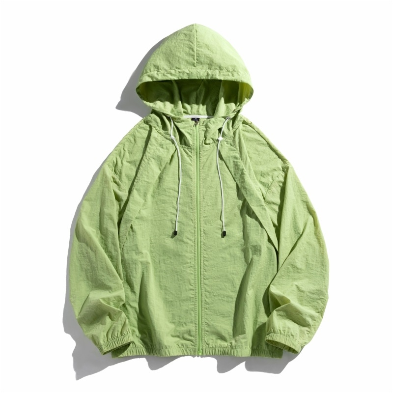 Jakna s kapuljom, 100% najlon materijal, slobodan kroj, zatvarač, bočni džepovi