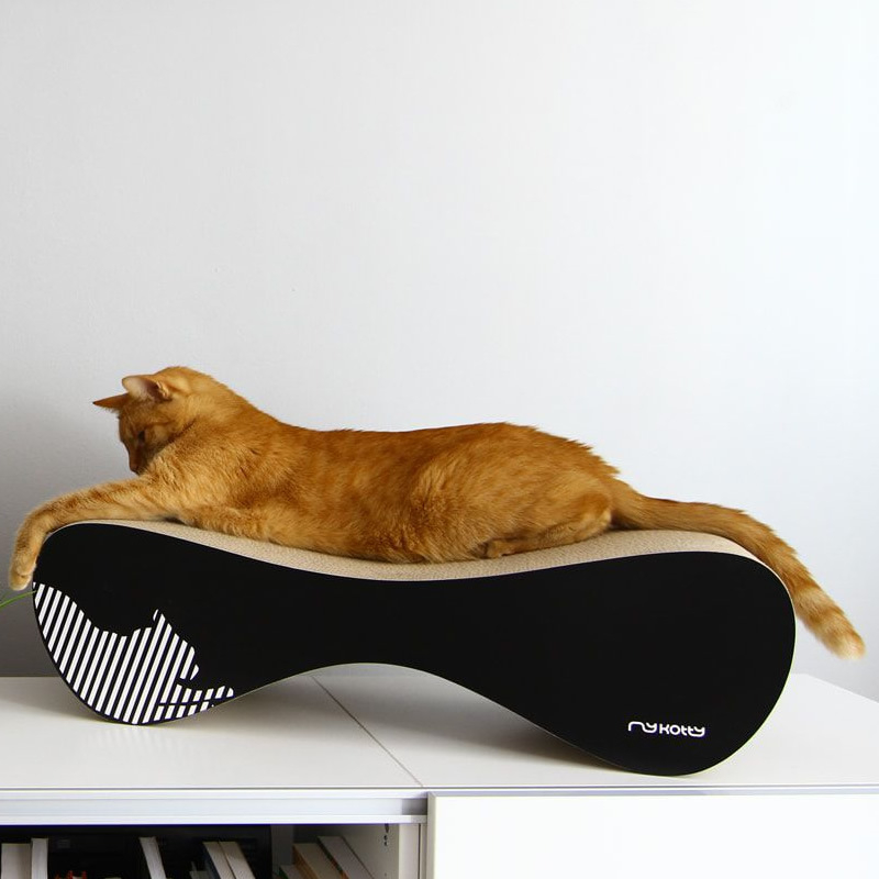 Pakon Paike macska karmoló deszka, A-osztályú hullámkarton, egyszerű stílus, dobozban 1 db