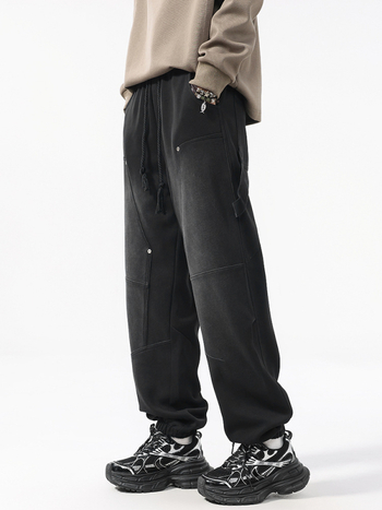 Ανδρικά παντελόνια από βαμβάκι-πολυεστέρα, χαλαρή εφαρμογή, μέση μεσαία, ίσια γραμμή, πλυμένο φινίρισμα (64,5% βαμβάκι / 35,5% πολυεστέρας)