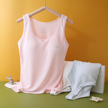 Dugi potkošuljak za djevojčice u razdoblju rasta – gimnazija i srednja škola, viskozna tkanina, puni čašak, tanak oblikovan oblik, stražnje kopčanje s tri reda kukica i očiju, ramena tipa Y, pogodan za sve sezone