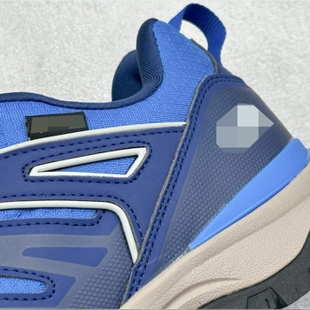 Унисекс маратонки за бягане с горна част от плат, дишаща мрежеста подплата, гумирана подметка, връзки