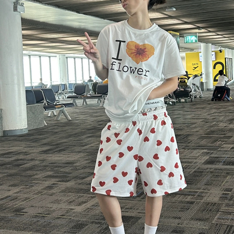 Uniszex háló capri short – Teljes felületű szív minta, húzózsinóros derék, hálós anyag, egyenes szabás