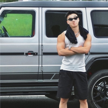 Férfi kültéri gyorsan száradó, lélegző rövidnadrág, középmagas derekú, egyenes szabású, mikroelasztikus