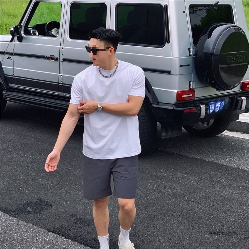 Férfi kültéri gyorsan száradó, lélegző rövidnadrág, középmagas derekú, egyenes szabású, mikroelasztikus