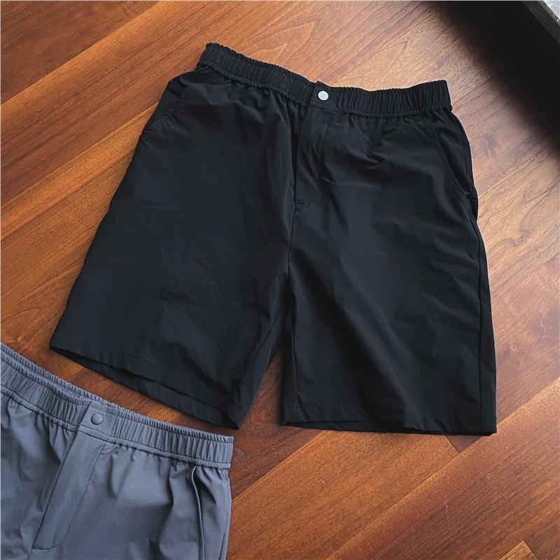 Férfi kültéri gyorsan száradó, lélegző rövidnadrág, középmagas derekú, egyenes szabású, mikroelasztikus