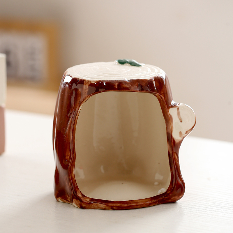 Kerámiából készült hörcsög ház, fa üreg imitációval, kerek alakú, vízálló, belső használatra