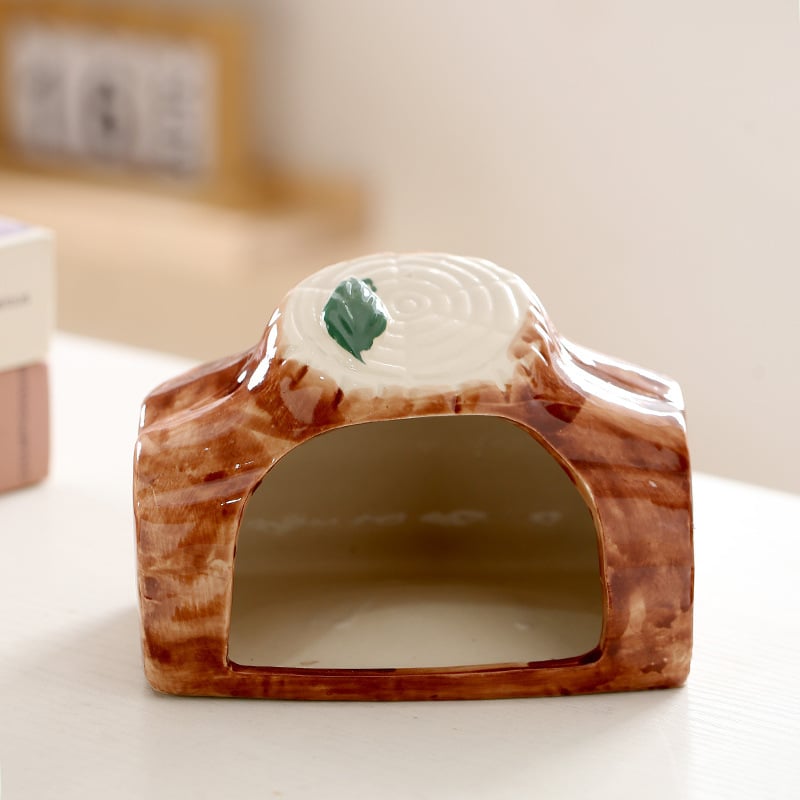 Kerámiából készült hörcsög ház, fa üreg imitációval, kerek alakú, vízálló, belső használatra