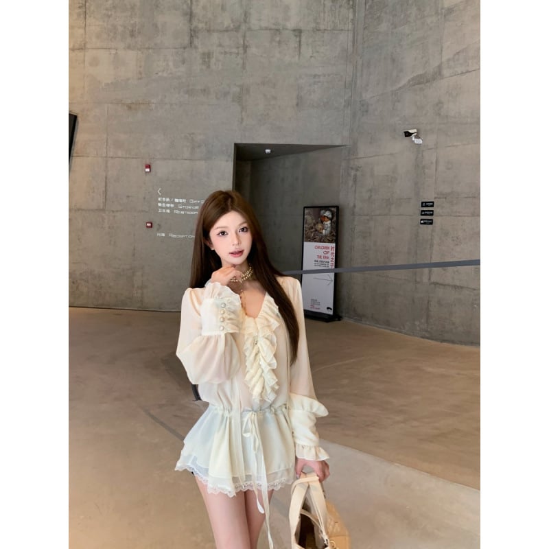 Chiffon anyagú ing, 80-90% poliészter, V-nyakú, hosszú ujjú, Feifei ujjak