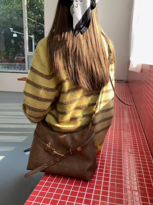 Tote torba, gradski jednostavan stil, PU materijal, vodoravni kvadratni oblik, zip zatvarač, marka Youpinge