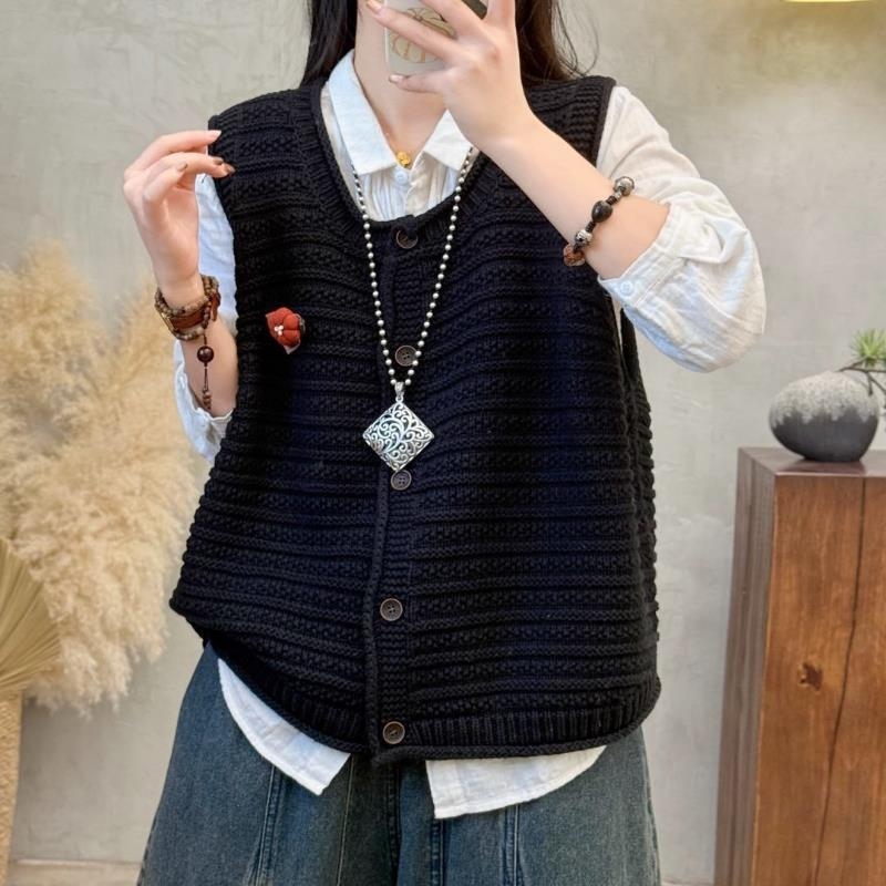 V-nyakú kötött mellény, ultra rövid, laza szabású, egyszínű, kasmírral és gyapjú töltettel, női, tavasz 2025