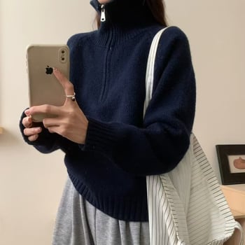 Pleteni pulover s color-block uzorkom, stojeći ovratnik sa zatvaračem, labav kroj, dugi rukavi, sastav: 70–80% poliester, <30% elastan