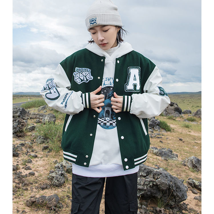 Sportos baseballdzseki laza szabásban, egysoros gombolás, 100% poliészter, tavasz 2024