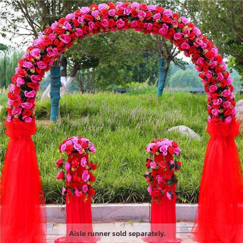 Železný svadobný oblúk s kvetinovým stojanom – kompletná sada svadobnej výzdoby