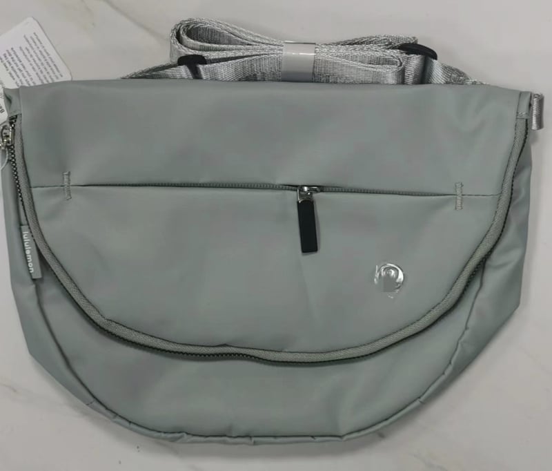 Crossbody sportska torba, najlon, kapacitet 5L, vodootporna, izuzetno lagana, unisex