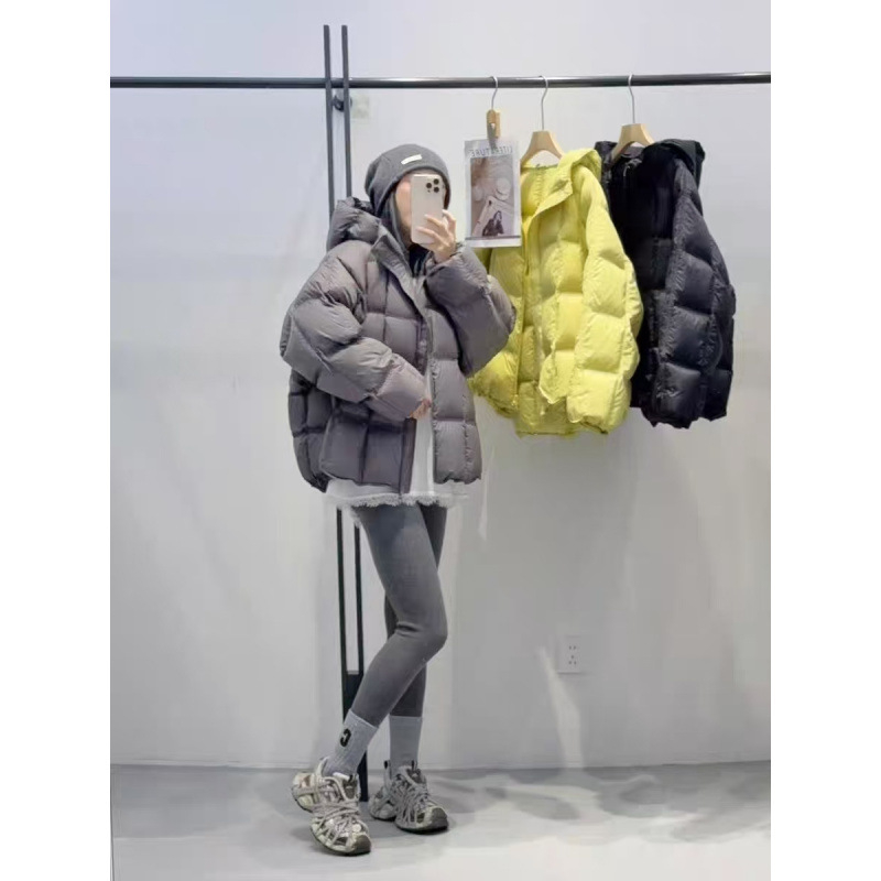 Ženska jakna od down pamuka s kapuljom, širok kroj, standardna duljina 50–65 cm, zip