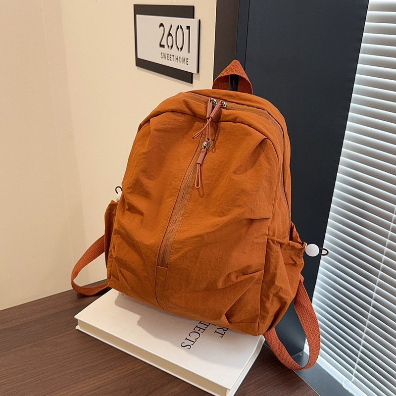 Ženski studentski ruksak s kampus stilom, poliester materijal, zatvaranje na zip, džep za dokumente i laminirani džep na zip, unutarnji međusloj, za školsku upotrebu