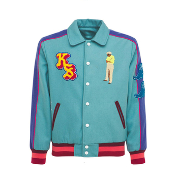 Téli tömött baseball dzseki PU bőr ujjakkal és hímzéssel, streetwear stílus, gallér, egyszerű záródás, bélés 100% pamut