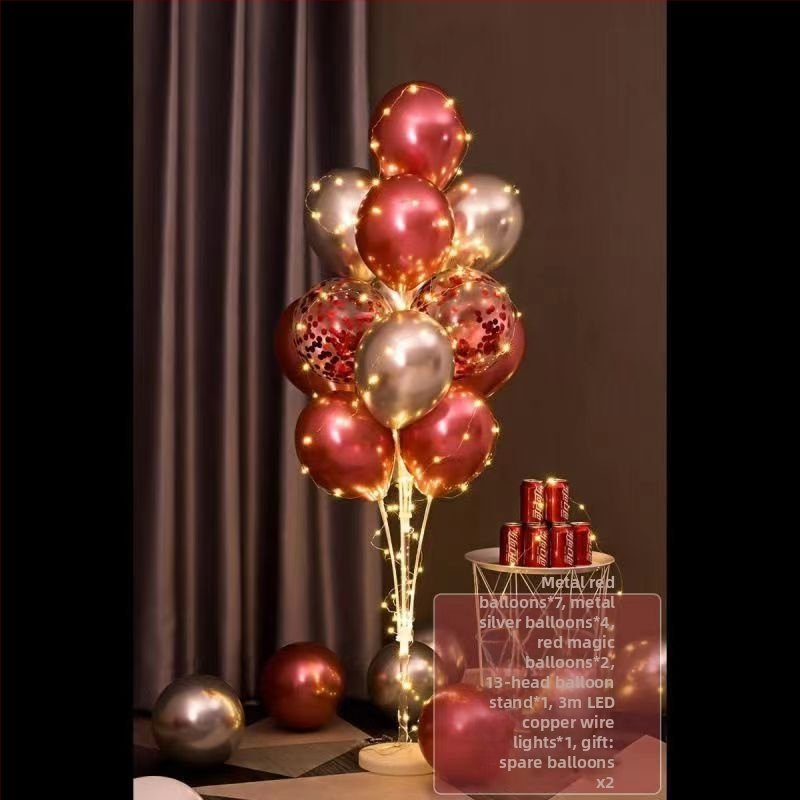 Papírból készült ballon farok alakú születésnapra