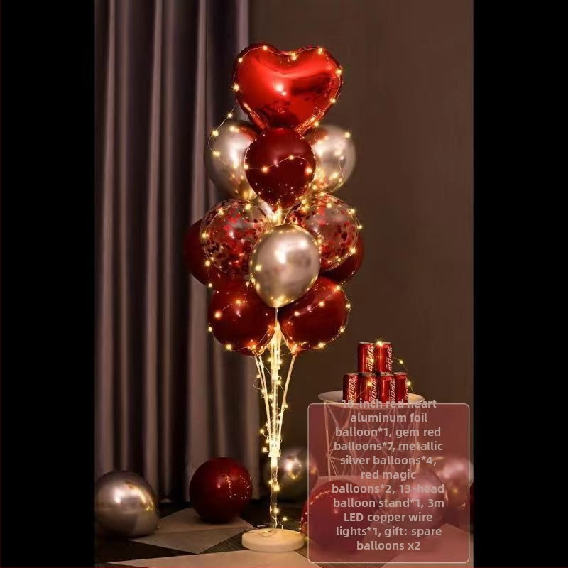 Papírból készült ballon farok alakú születésnapra