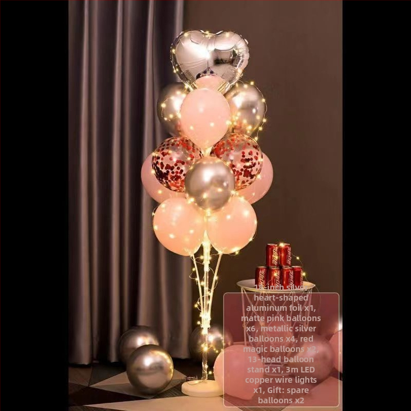 Papírból készült ballon farok alakú születésnapra