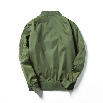 MA1 bomber jakna, opušten kroj, zatvarač na zip, ovratnik stila odijela, raglan rukavi, prozračna i vodootporna