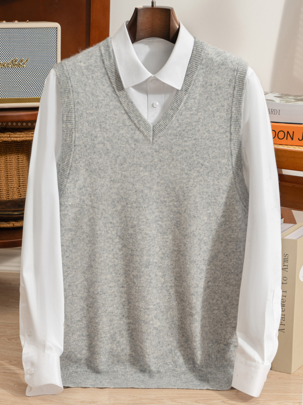 Férfi kasmír ujjatlan mellény álló gallérral, egy sor gombbal záródó, lazább szabású, 30-35% kasmír