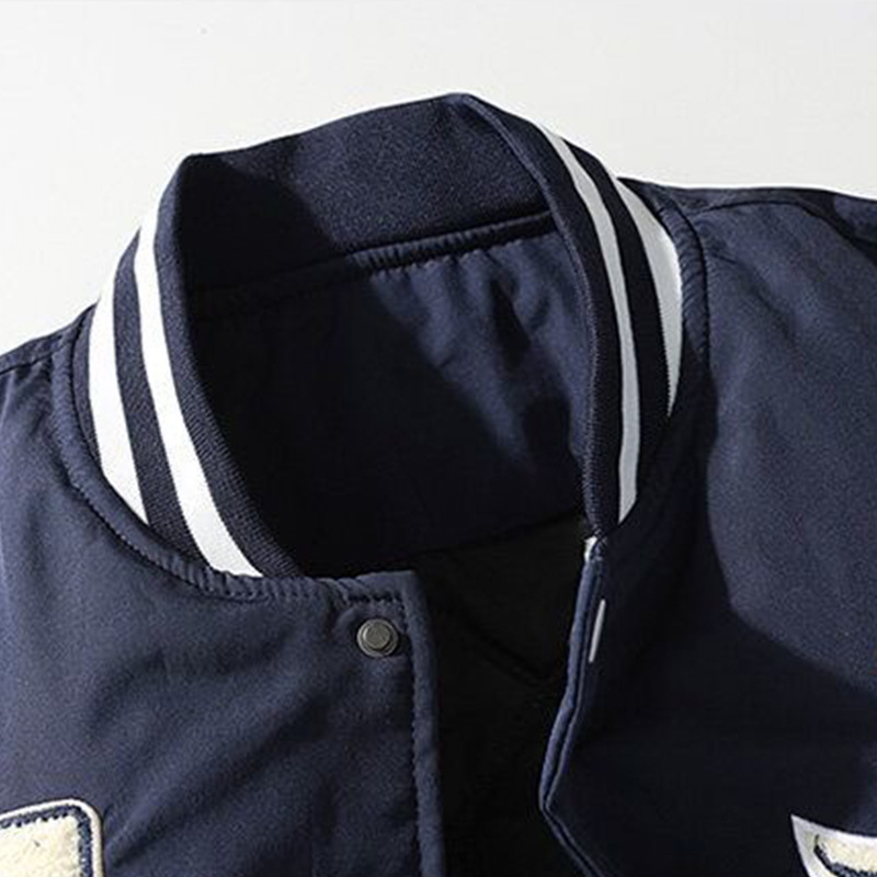 Férfi téli pamut dzseki, lazán szabott, színes összeállítás, kerek nyak, egygombos záródás, bélés 100% pamut, utcai divat