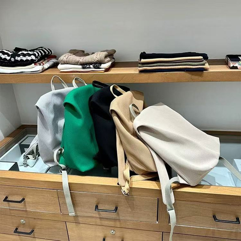 Casual unisex ruksak od poliestera, zatvaranje na zip, pretinac za mobitel, trodimenzionalni vanjski dio, za slobodno vrijeme