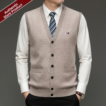 Мъжки кардиган от 100% вълна, V-образно деколте, без яка, едноредово закопчаване