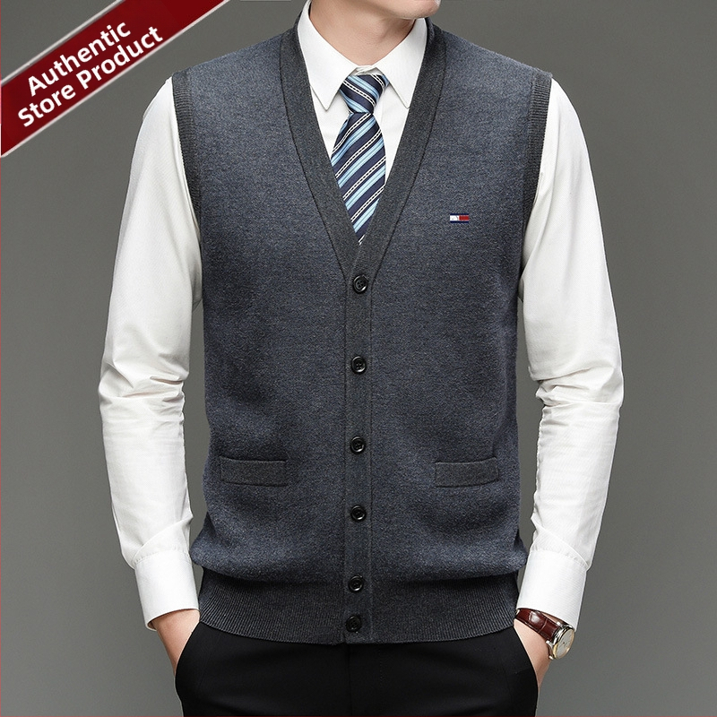 Мъжки кардиган от 100% вълна, V-образно деколте, без яка, едноредово закопчаване