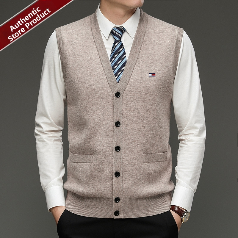 Мъжки кардиган от 100% вълна, V-образно деколте, без яка, едноредово закопчаване