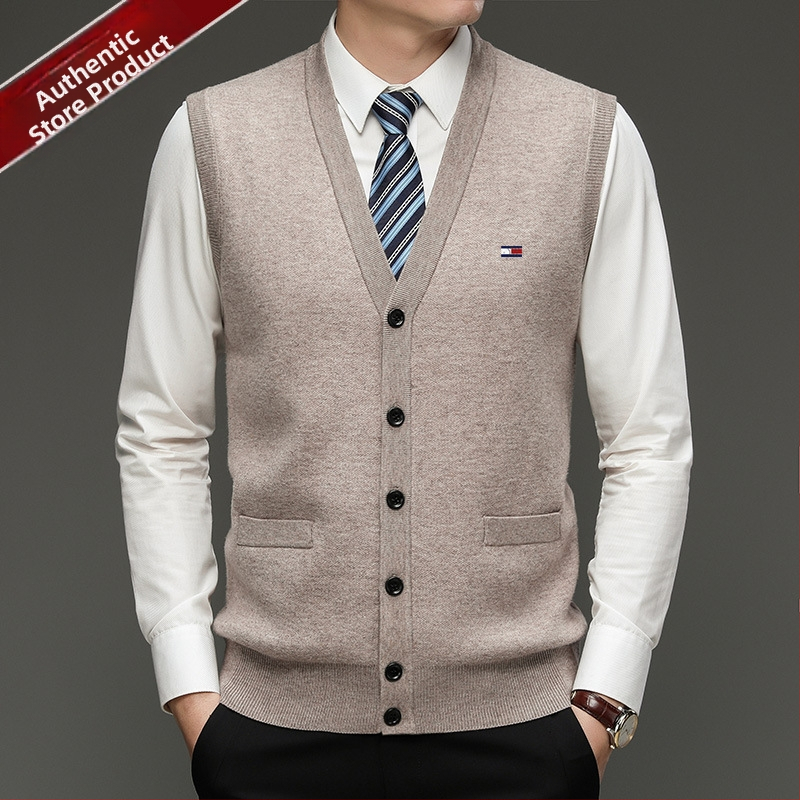 Мъжки кардиган от 100% вълна, V-образно деколте, без яка, едноредово закопчаване