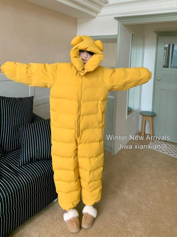 Дамски памучен гащеризон с качулка за зима 2025, меча-мотив, свободен силует, дълги ръкави, цип отпред