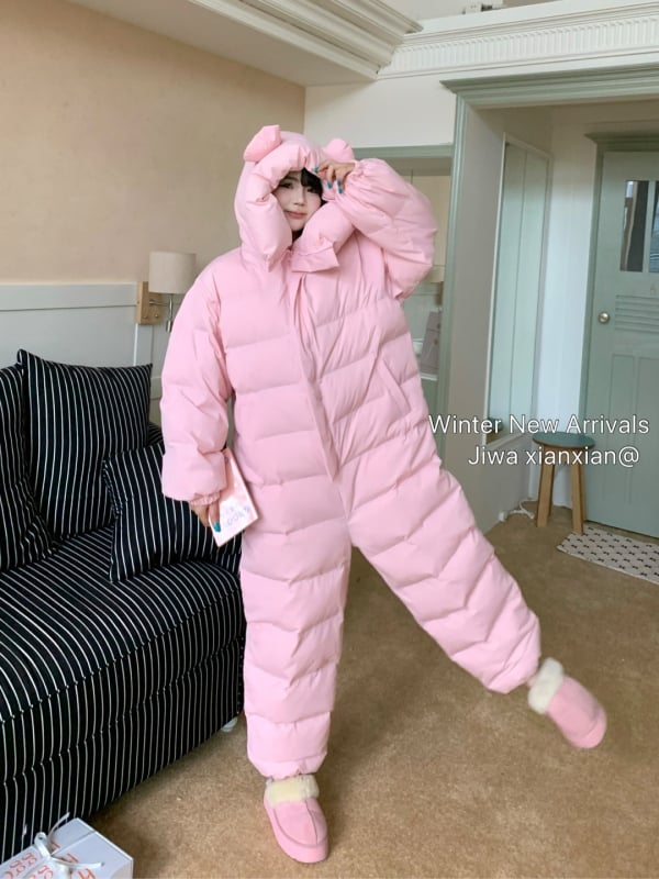 Дамски памучен гащеризон с качулка за зима 2025, меча-мотив, свободен силует, дълги ръкави, цип отпред