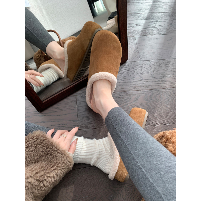 Ženske Birkenstock stil papuče s kožnim gornjim dijelom, 6 cm povećanje visine, pliš unutrašnjost, slip-on s okruglim vrhom, gumeni potplat (Gornji dio: koža; Unutrašnjost: pliš; Potplat: guma; Oblik vrha: okrugli; Povećanje visine: 6 cm)