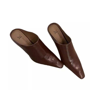 Korejskog stila mule s PU gornjim dijelom, mekanim, četvrtasti vrh, niski nagib potplata, gumena potplata, debljina potplata 0-3 cm