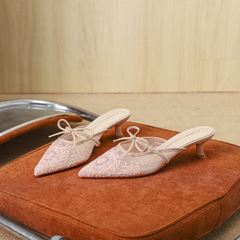 Női francia stílusú hálószövött cipő, hímzett, nyitott orrú, masnival