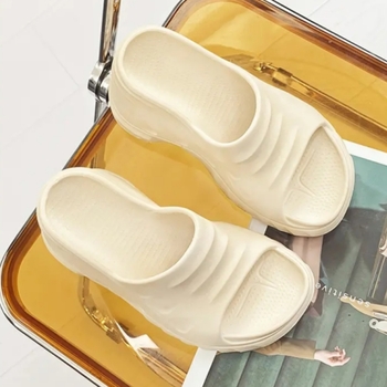 Női vastag talpú szandál egypántos, platformos talppal (PU felső rész, gumi talp, kerek orr, nyár 2025, eredet: Quanzhou, Fujian)