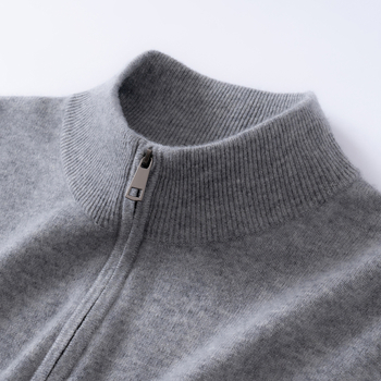 Мъжки пуловер от чист кашмир с полузип, свободен силует, полувисока яка, дълги ръкави, зимен стил