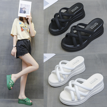 Női platformos szandál keresztpántokkal, nyitott orrú, PU felsőrész, PU belső, gumitalp