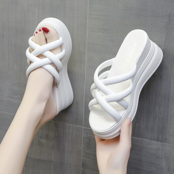 Női platformos szandál keresztpántokkal, nyitott orrú, PU felsőrész, PU belső, gumitalp