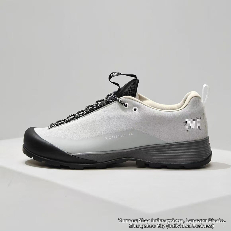 Унисекс обувки за планински туризъм – дишащи, с връзки, нисък профил; горна част TPU/изкуствена кожа/текстил; подметка от гума с инжекционно формована технология