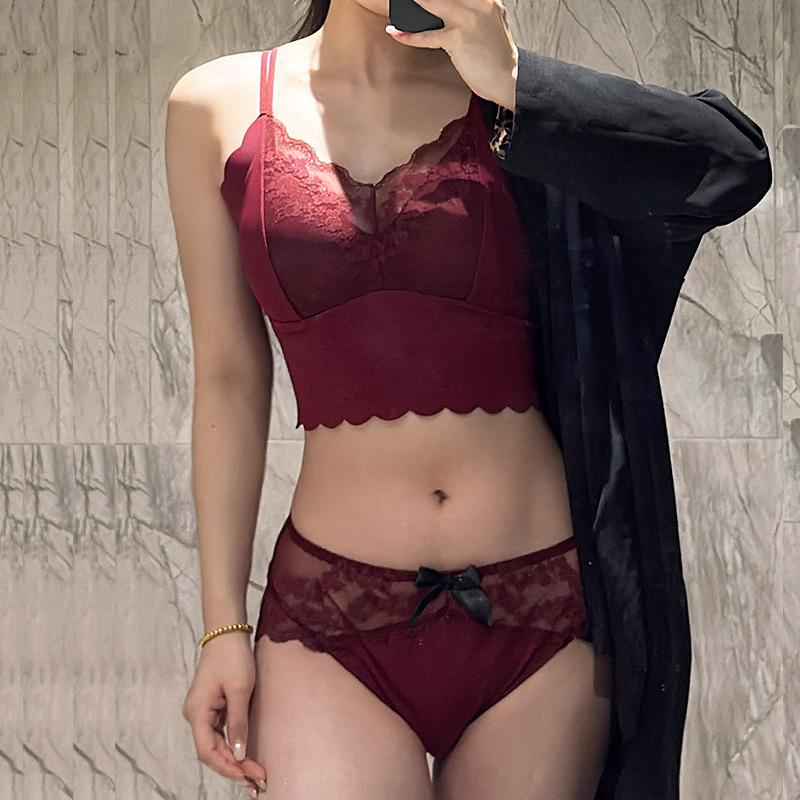 Csipkés bustier szett esküvőre, egy darabból, teljes kosár, acélöv nélkül, rögzített dupla vállpántok