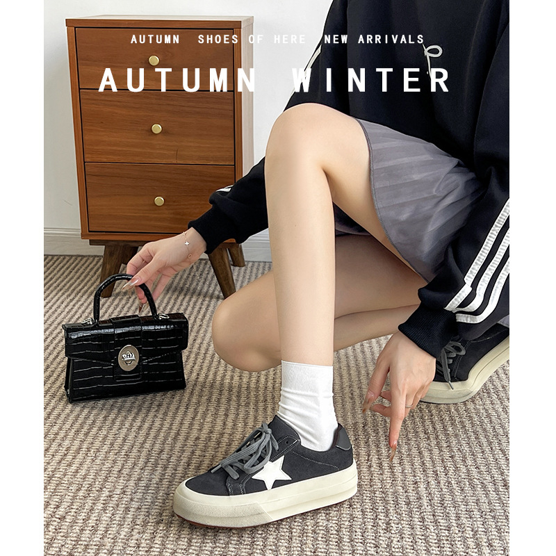 Leopárd mintás platform cipő, velúr felsőrész, fűzőzár, vastag talp