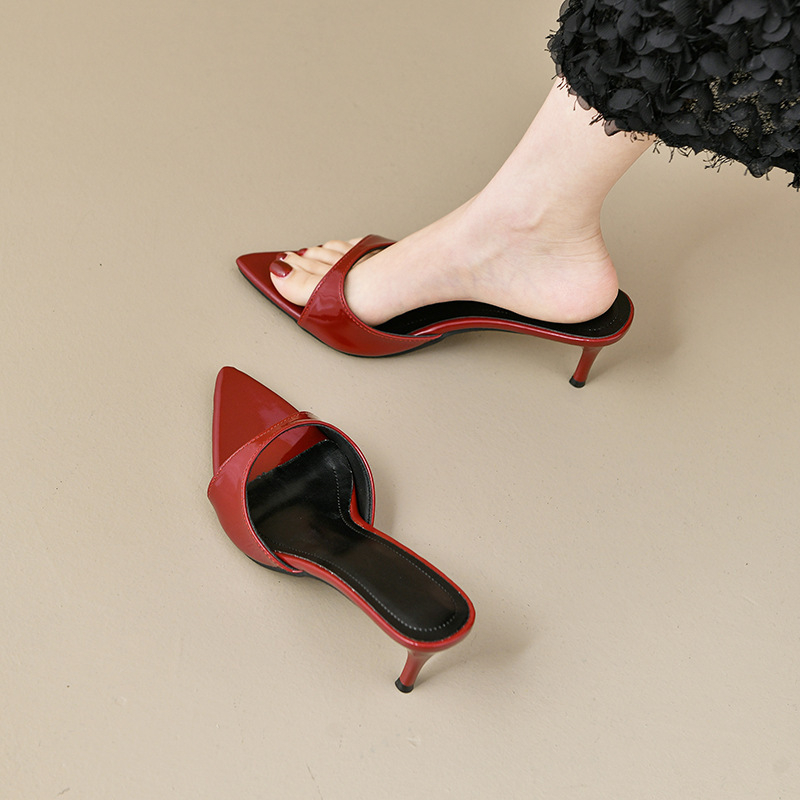 Magas sarkú szandálok, hegyes orral, PU felsőrész, PU belső, gumi talp, Tavasz 2025