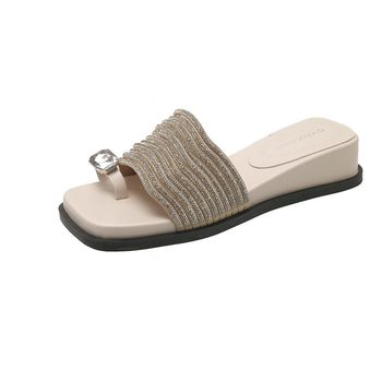 Sandale cu toc înalt, talpă groasă, pentru degetele despărțite — vârf pătrat; material superior/interior: super fiber; talpă: cauciuc