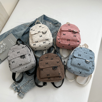 Rucsac cu fundă în stil coreean, design urban minimalist; material nylon; capacitate sub 20L; compatibil cu laptop de 8 inch; primăvara 2025