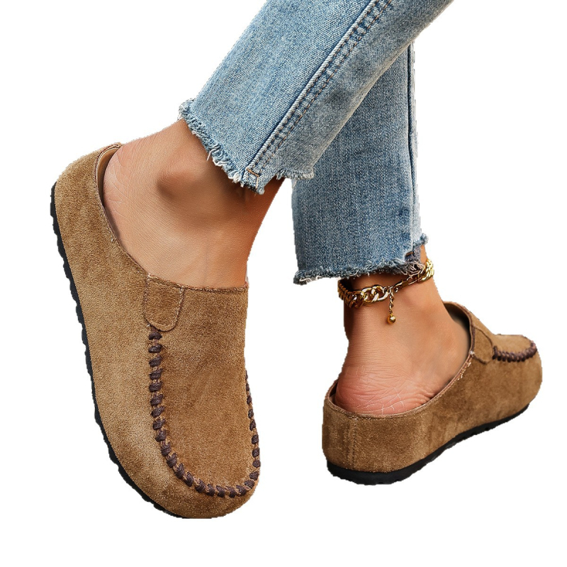 Slip-On platform sandale s velurim gornjim dijelom, zaobljeni nos, srednja visina platforme 3–5 cm, gumeni đon