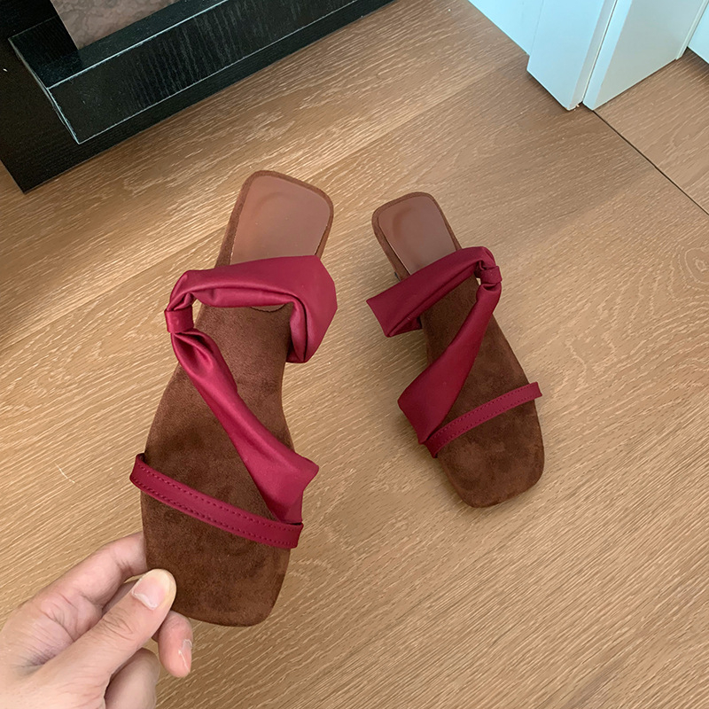 Sandale cu toc de tip platformă, în stil franțuzesc, vârf pătrat, partea superioară din material textil, căptușeală din piele de porc, talpă din cauciuc - Vara 2025
